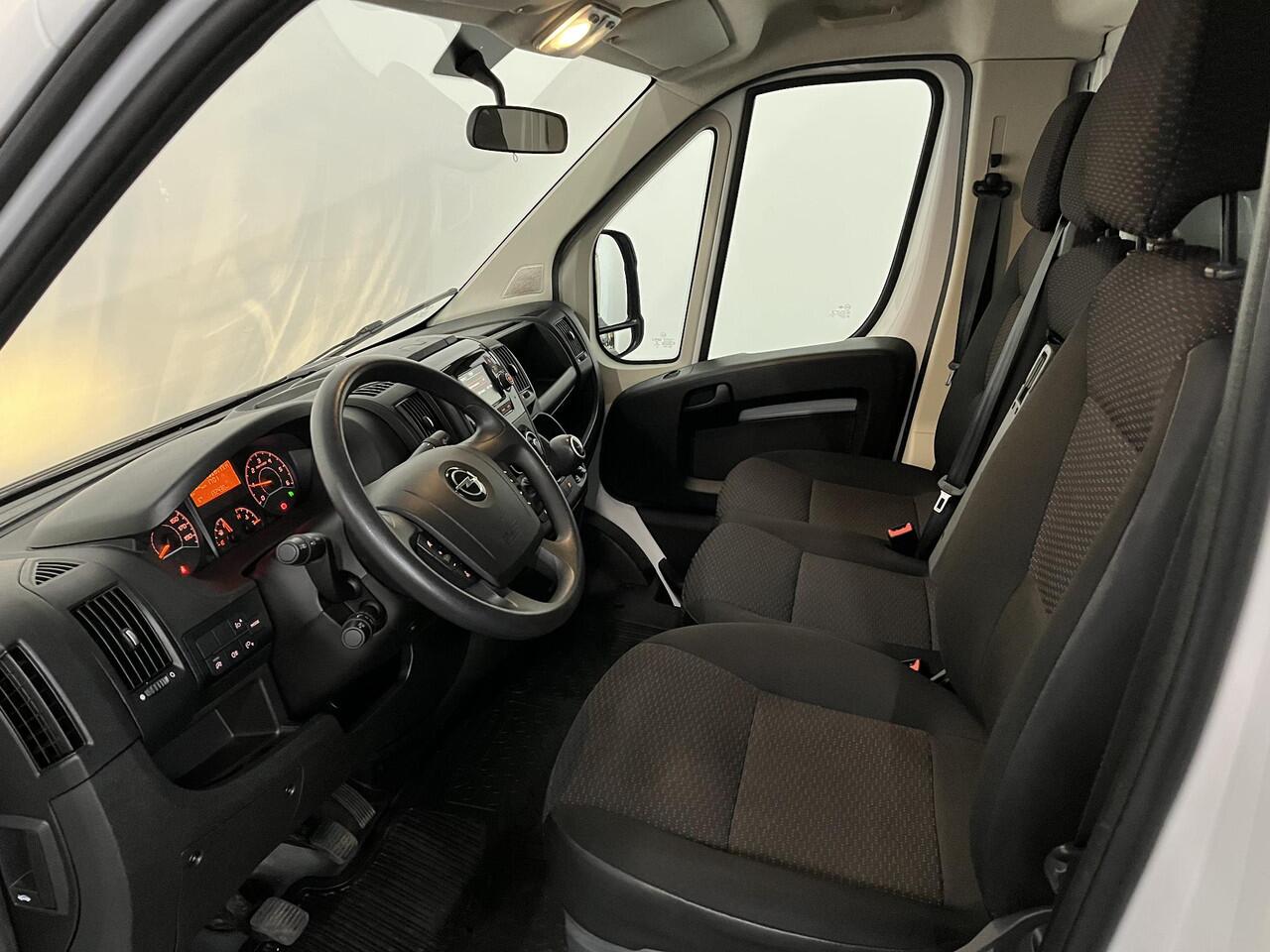 Opel MOVANO 2.3 Turbo L3H1 Bakwagen Meubelbak met Laadklep Airco Cruise Control Navigatie Zijdeur