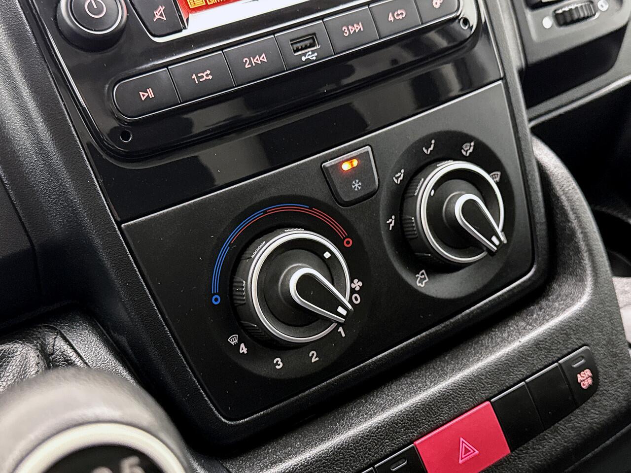 Opel MOVANO 2.2D 140 Zwaar L4H3 Edition Imperiaal Trekhaak 3000kg Cruise control Airco