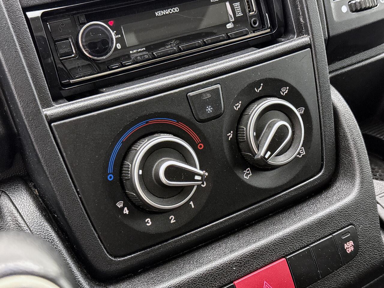 Opel MOVANO 2.2D 140pk Bakwagen met Laadklep Achteruitrijcamera Cruise Control Meubelbak