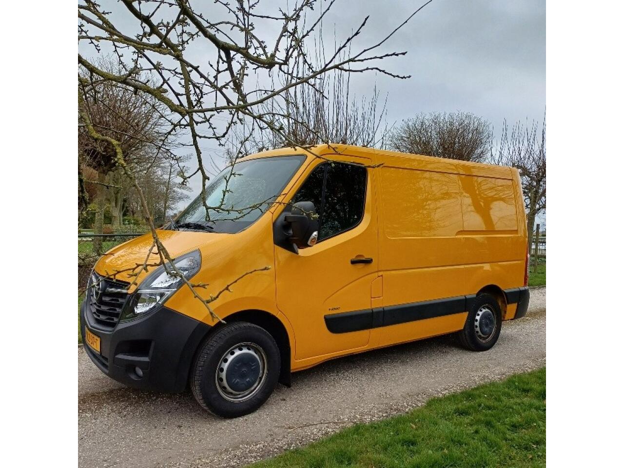 Opel MOVANO 2.3 TURBO L1H1 EURO-6 Trekhaak,AchteruitrijCamera,Carplay,Extra laadruimte sloten.BPM vrij