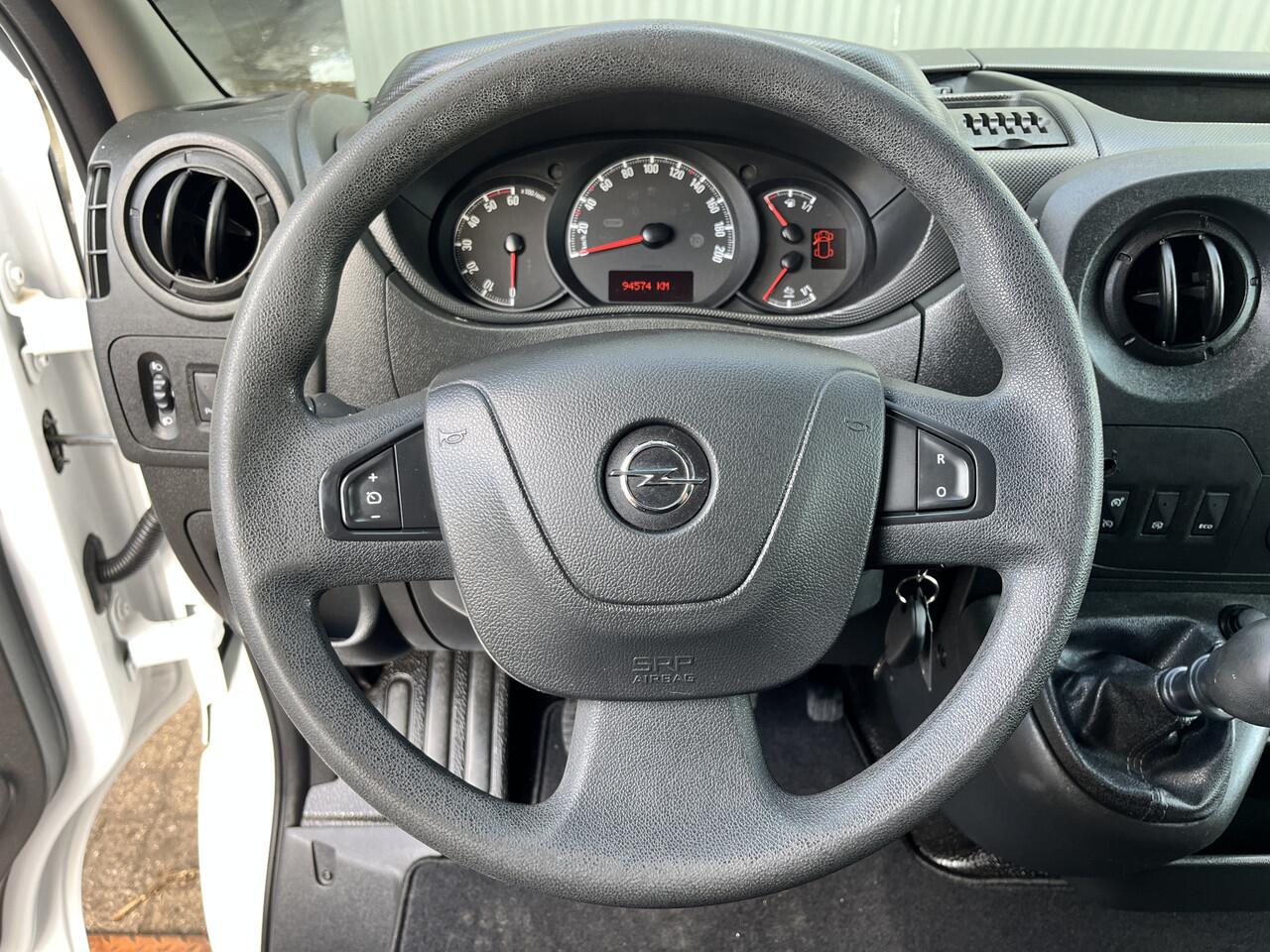 Opel MOVANO 2.3 CDTI BiTurbo L2H2 Kastinrichting Airco Cruise controle Trekhaak 2500kg trekgewicht Imperiaal Euro 6 3-Persoons Bpm vrij voor particulier gebruik!!