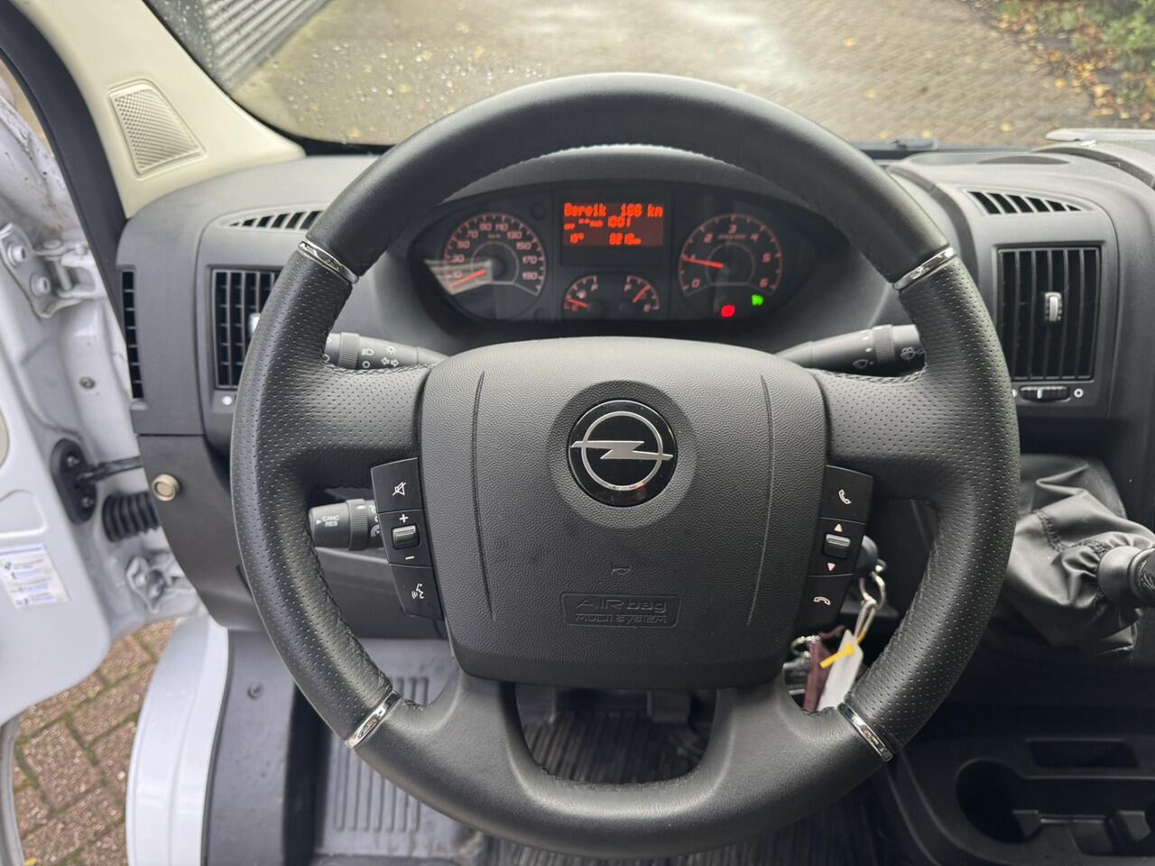 Opel MOVANO 2.2D 140 L3H2 3.5t *8.200km*Navi*Camera*ECC*