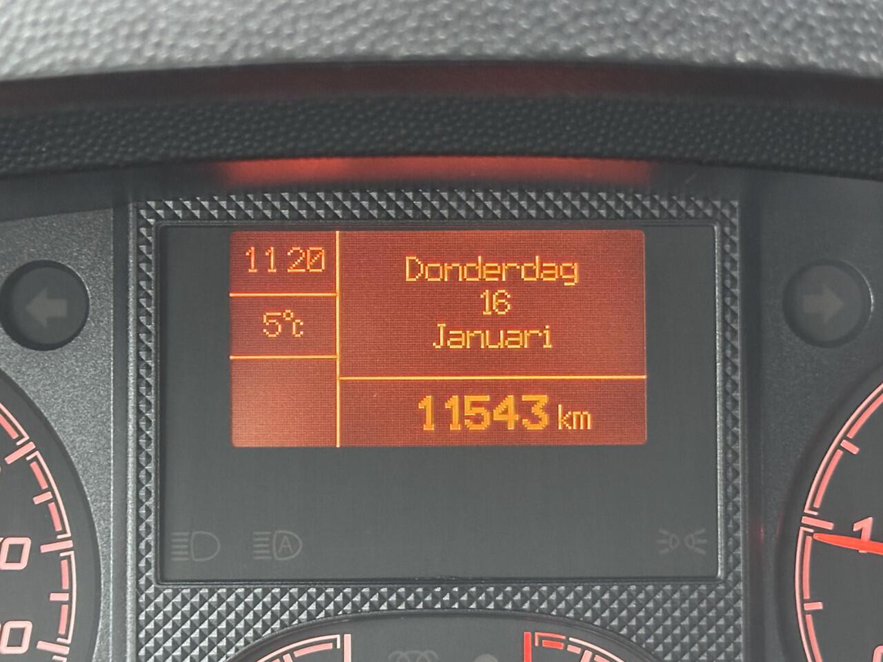 Opel MOVANO 2.2D 120 PK 3.5T E6 / L3H2 / !! 11.543 KM !! / IMPERIAAL / TREKHAAK / CAMERA / ECC / CRUISE / NAVI