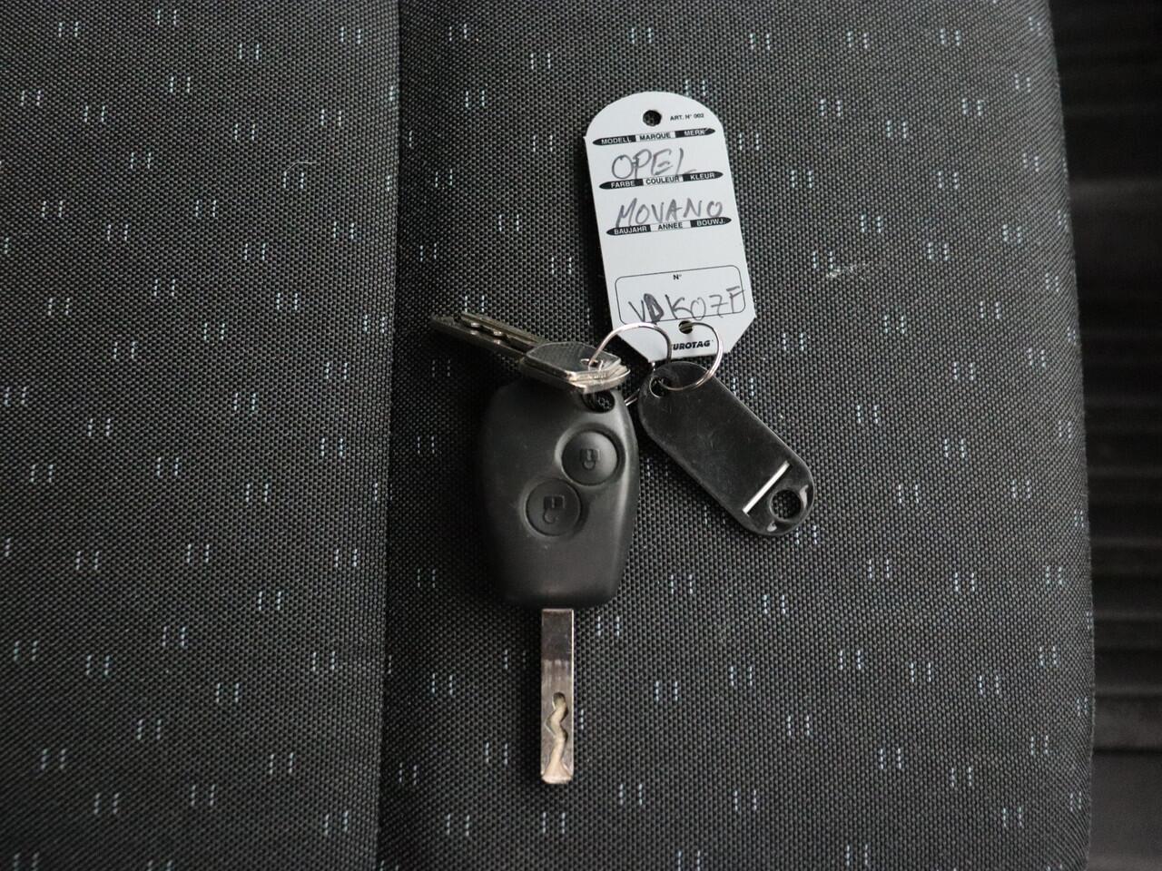 Opel MOVANO 2.3CDTI 130PK Bakwagen | Verkoopauto | Showroom | Navigatie | Camera | Omvormer 220V | Zonnepanelen