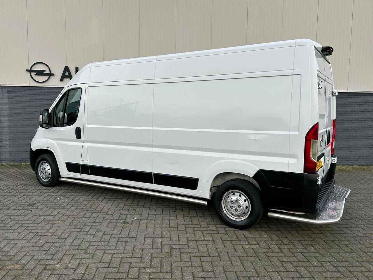 Opel MOVANO 2.2D 120 L3H2 NWE Model Camera Cruise-Control EURO6.3 Elek.Ramen SchuifdeurRechts VolledigTussenschot Edition Sidebars Treeplank Dab Bluetooth Airco Elek.Spiegels DealerOnderhouden 6-Versn. 2500 kg trekvermogen