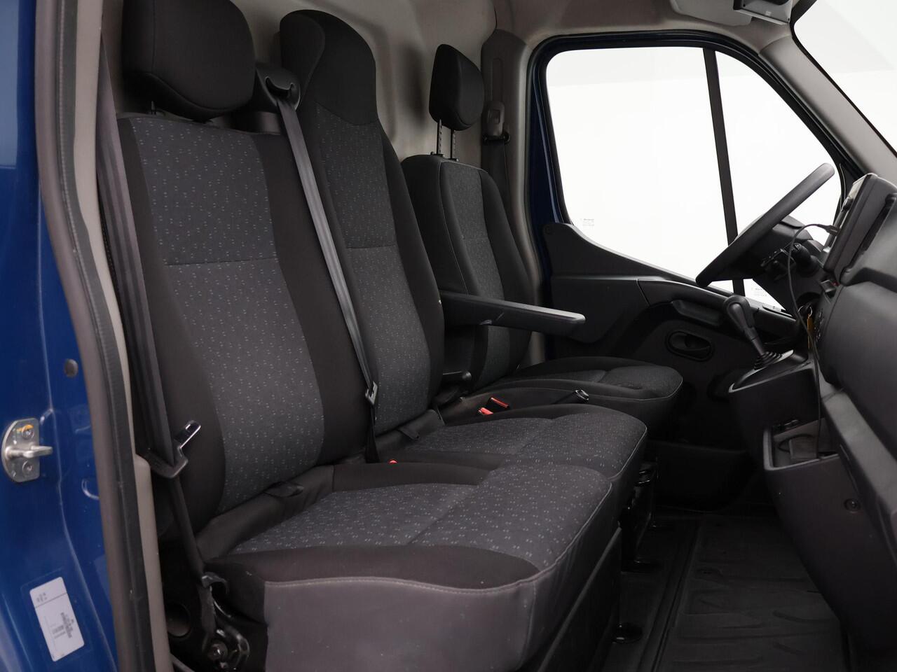 Opel MOVANO 2.3 180 PK TURBO AUTOMAAT *63.614 KM!* + TREKHAAK CAMERA | CARPLAY | CLIMATE | CRUISE CONTROL