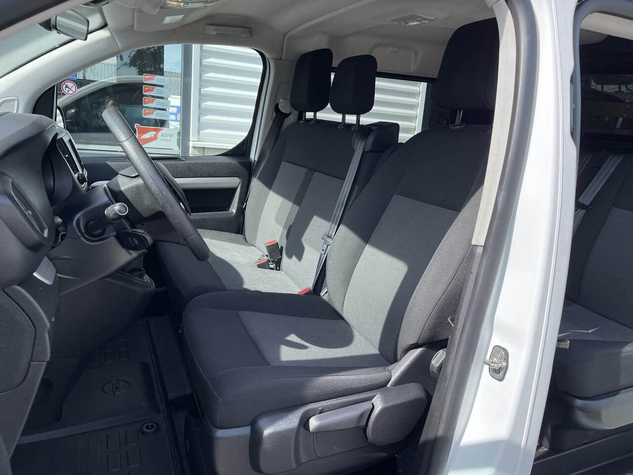 Opel VIVARO 2.0 CDTI 122pk L3H1 DC 6 persoons Edition / vaste prijs rijklaar ¤ 20.950 ex btw / lease vanaf ¤ 342 / euro 6 / bpm vrij / airco / cruise / navi / dubbele schuifdeur !