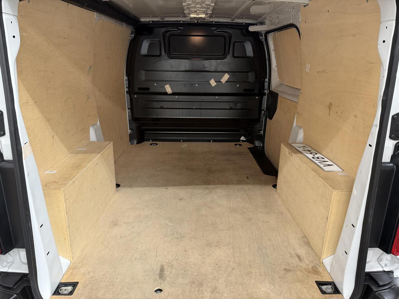 Opel VIVARO 2.0 CDTI L2H1 Edition Automaat Airco Navigatie Bluetooth