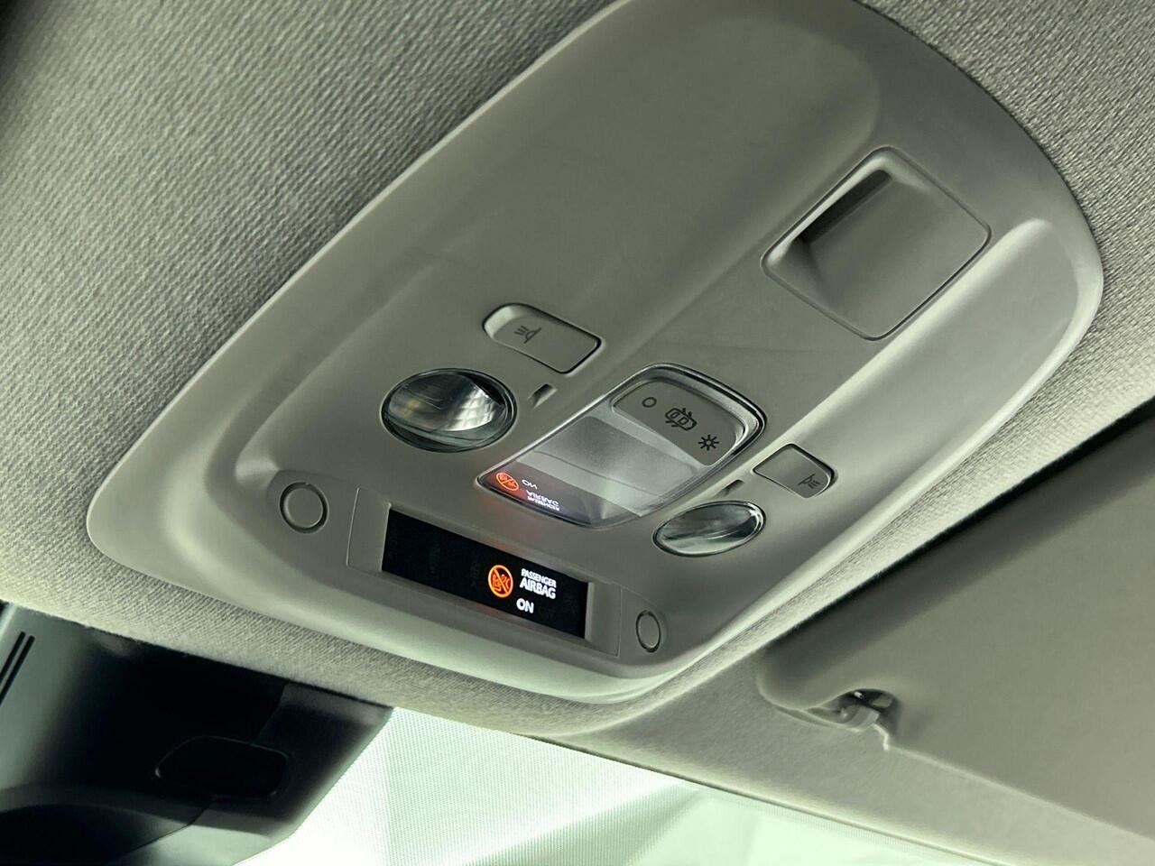 Opel VIVARO 145PK L3 Edition Automaat Airco Navi Trekhaak Airco Cruise Control Trekhaak Side-bars