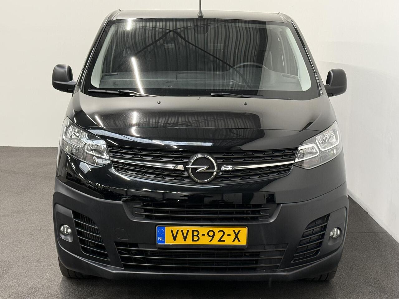 Opel VIVARO 2.0 CDTI L3H1 Edition Dubbele Cabine Airco Bluetooth Navi Trekhaak