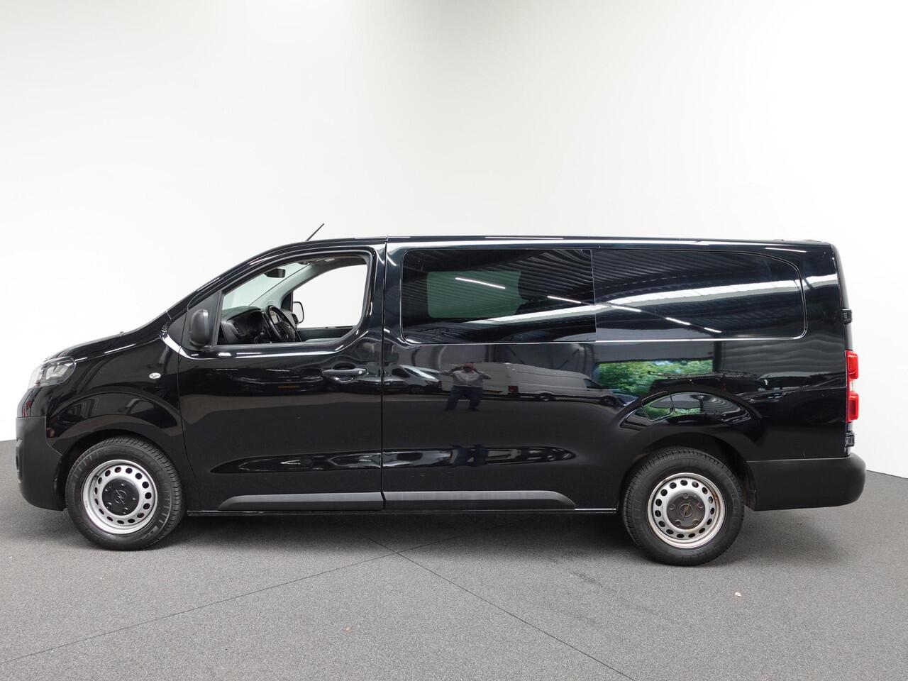 Opel VIVARO 2.0 CDTI L3H1 Dubbele Cabine Edition Automaat Airco Navi Trekhaak