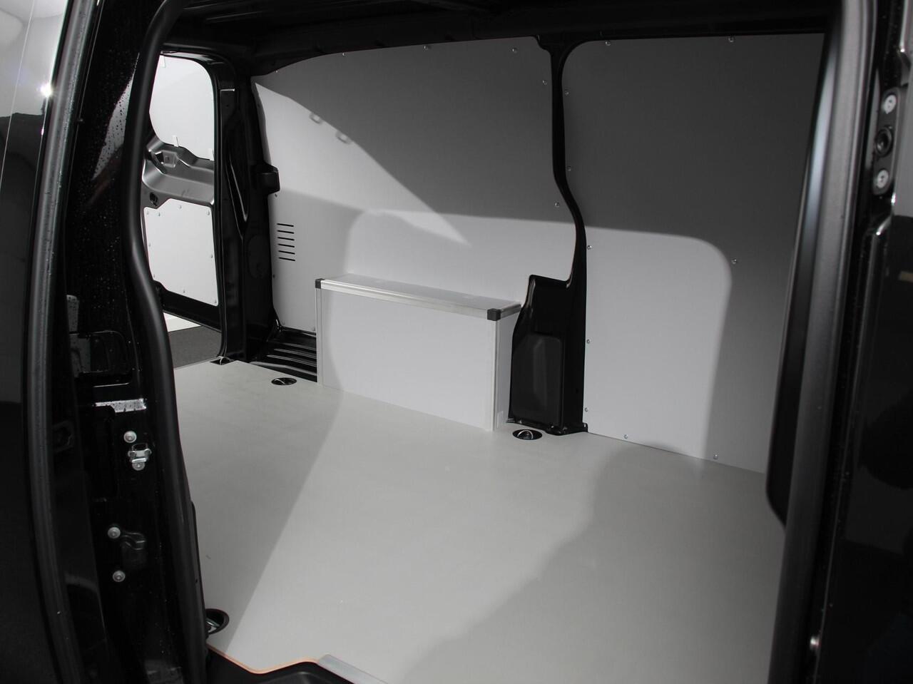 Opel VIVARO 1.5 Diesel 120PK L3 BPM VRIJ! Apple Carplay / Android Auto Parkeersensoren V+A Trekhaak Camera Navigatie Cruise Control LED koplampen houten afwerking laadruimte