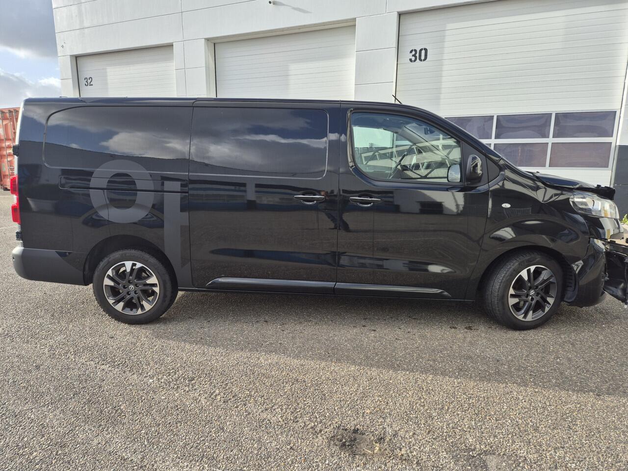 Opel VIVARO 2.0 CDTI 150pk euro6 L3H1 Innovation schade full options