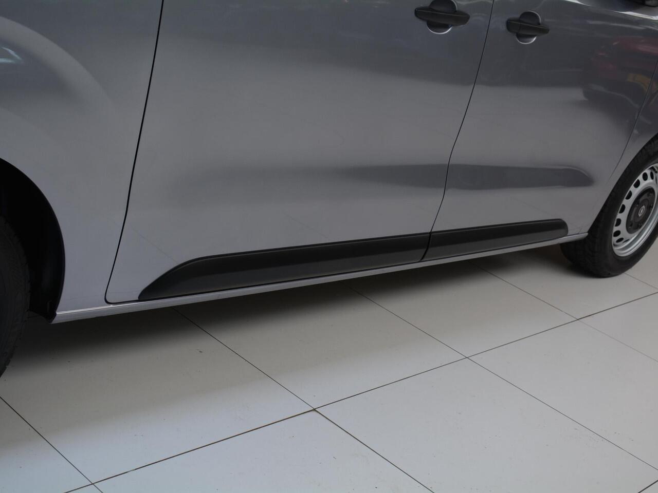 Opel VIVARO Electric L2 75 kWh | 0% Rente | 8 jaar garantie | Surround View Pakket | Comfort scheidingswand | Dodehoek detectie | 3 zitplaatsen | rijklaarprijs