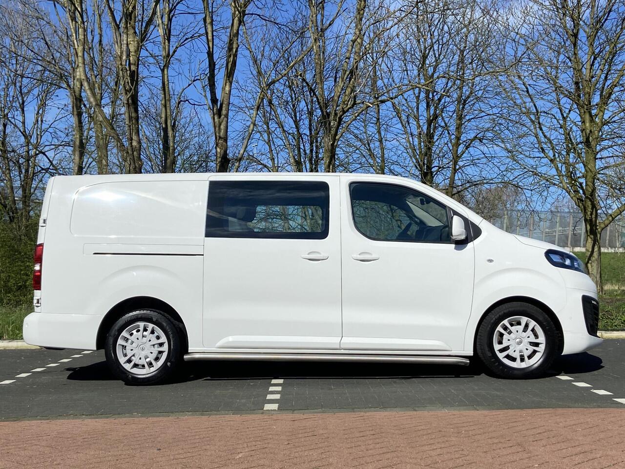 Opel VIVARO Innovation+ 2.0 CDTI 150pk DC | EURO 6 | NAVI PRO 7" | BETIMMERING | SIDEBARS | DUBBELE CABINE | 6-ZITPLAATSEN | CAMERA+SENSOREN |