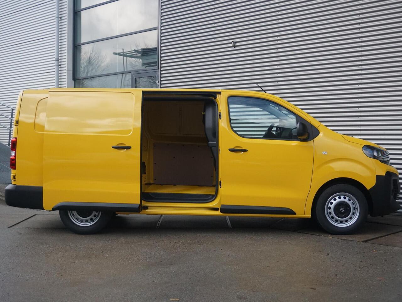 Opel VIVARO Electric L3 75 kWh | 0% rente | 8 jaar garantie | Apple Carplay | achteruitrijcamera | Comfort tussenschot | rijklaarprijs