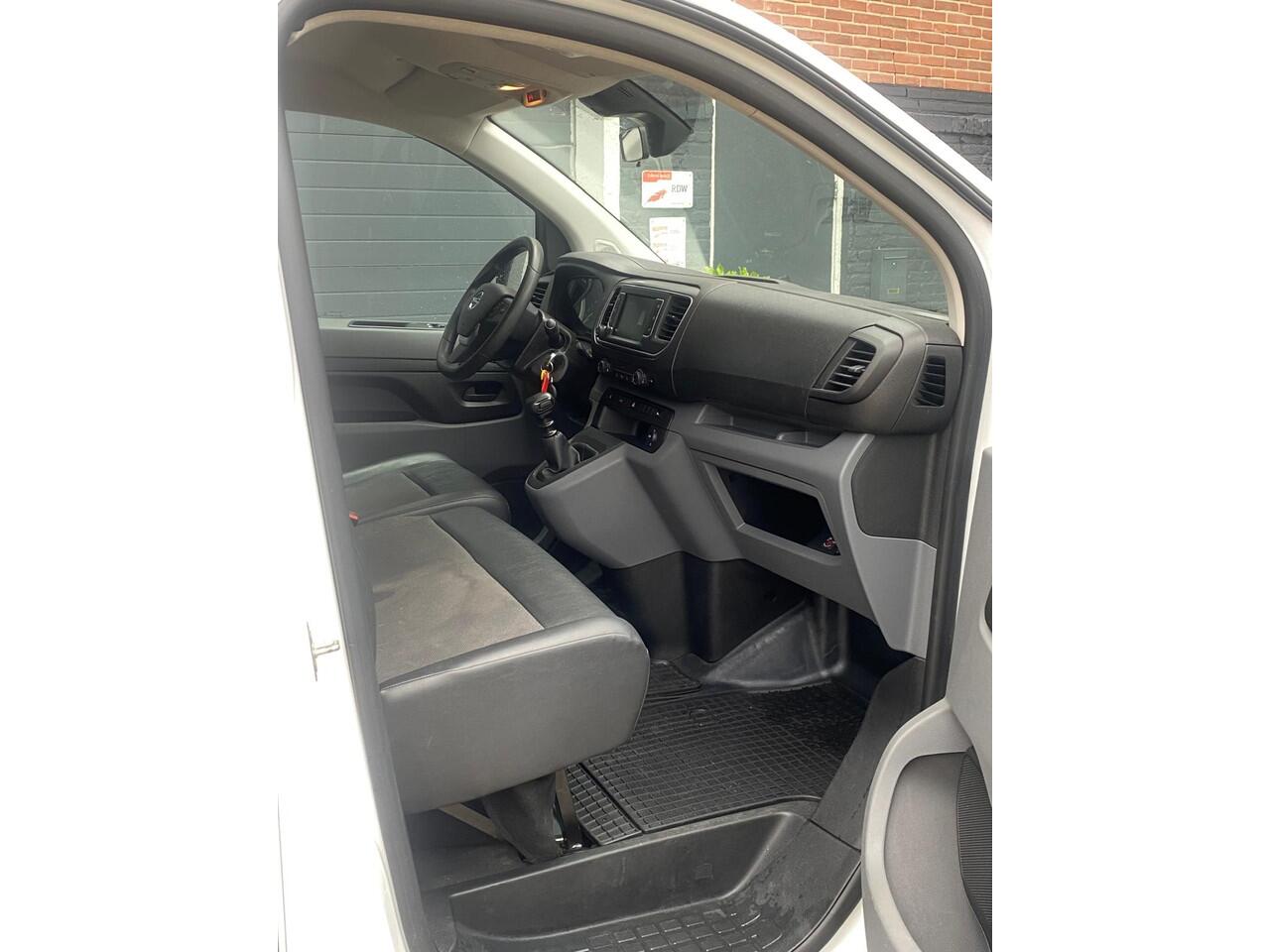 Opel VIVARO 2.0 CDTI L3 Camera, 78.000km! carplay, cruise, 3pers.