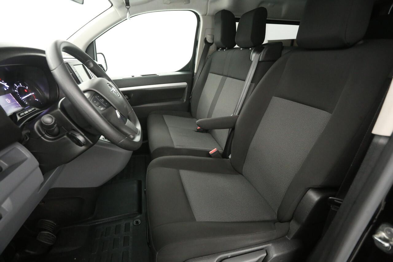 Opel VIVARO 2.0 CDTI L3H1 | 145PK | DC | Airco | Cruise | Camera | Carplay | Navi | Parkeersens.