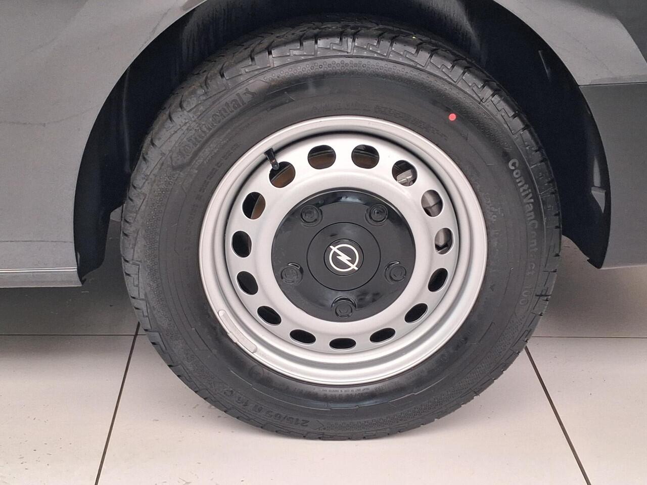 Opel VIVARO Electric L3 75 kWh | 0% rente | 8 jaar garantie | Surround View Pakket | Dodehoek detectie | Apple Carplay | camera | parkeersensoren voor & achter | Comfort scheidingswand | rijklaarprijs