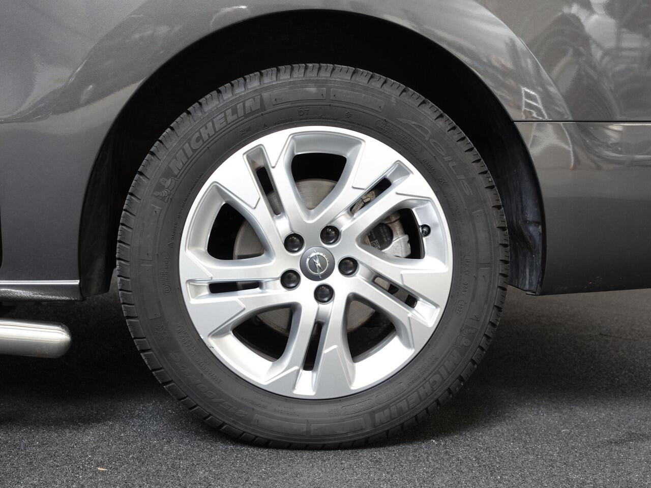 Opel VIVARO Vivaro-e L3H1 Dubbele Cabine Edition 75 kWh Automaat Airco Navigatie Cruise Control