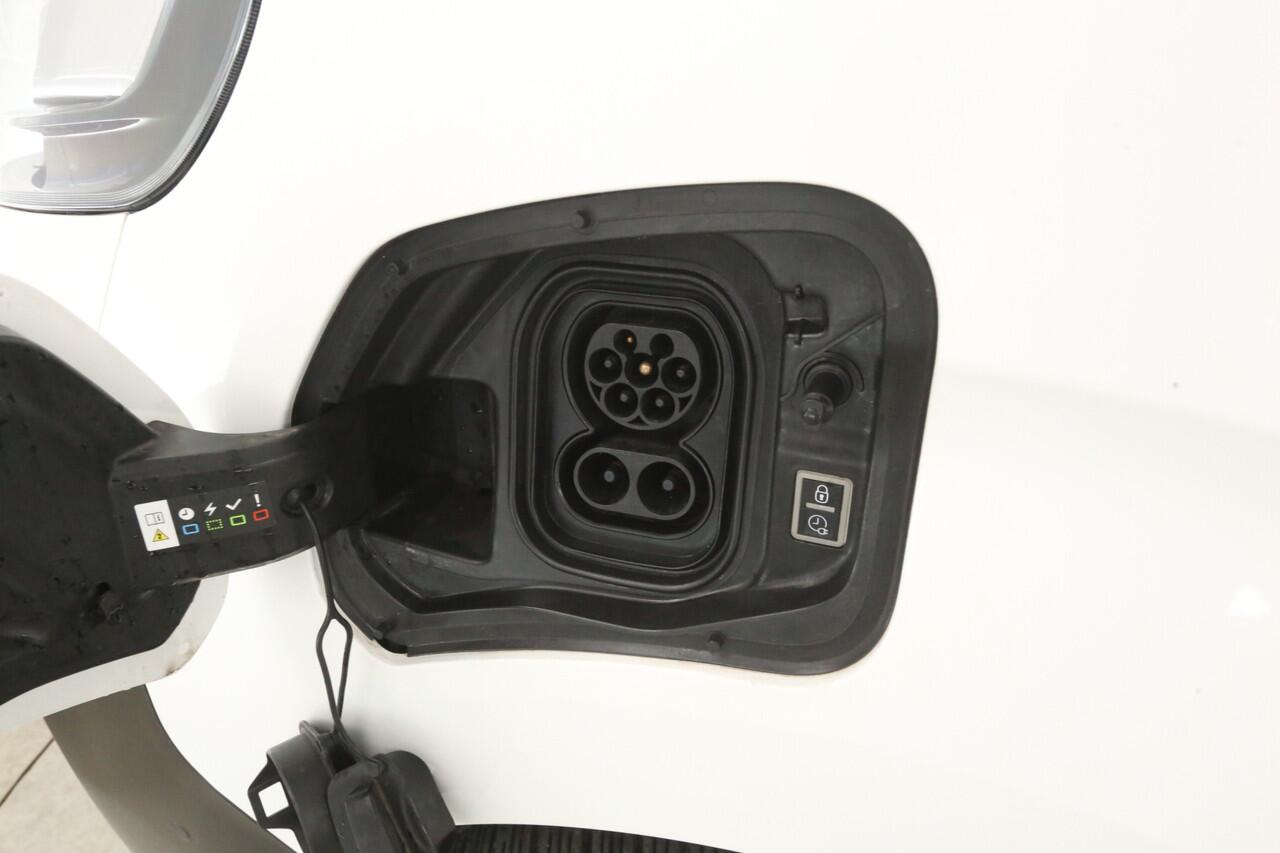 Opel VIVARO Vivaro-e L2H1 Edition 75 kWh | SOH 91% | Snelladen | Airco | Camera | Cruise | Carplay | 3 Zits | Navi