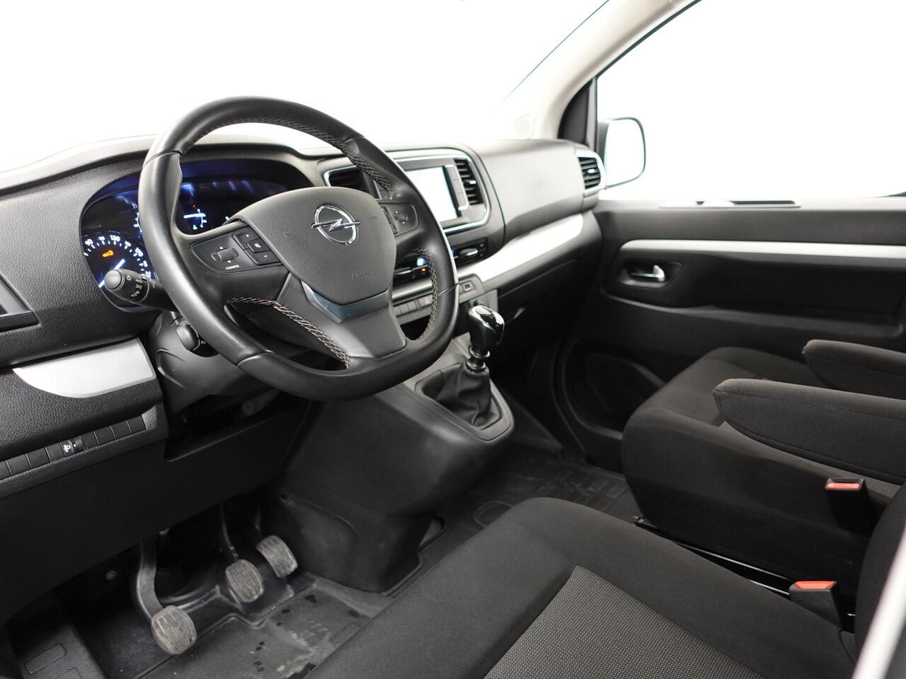 Opel VIVARO 2.0 CDTI L3H1 145PK Dubbele Cabine Edition Airco Navigatie Trekhaak Carplay