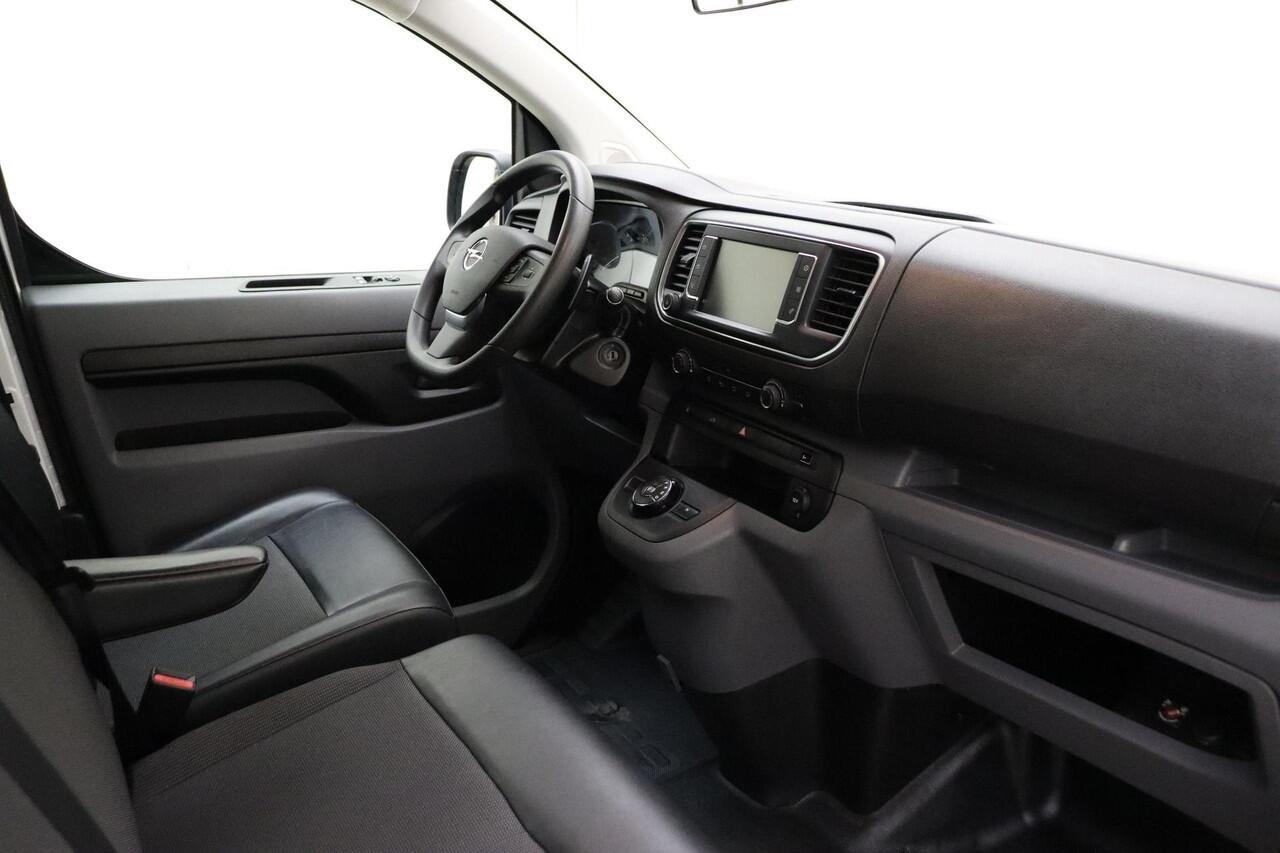 Opel VIVARO 2.0 CDTI L3H1 Edition 122 PK Automaat | Navigatie | Camera | Trekhaak | Lichtmetalen velgen | Bluetooth | Cruise control | Airco | Laadruimte betimmering