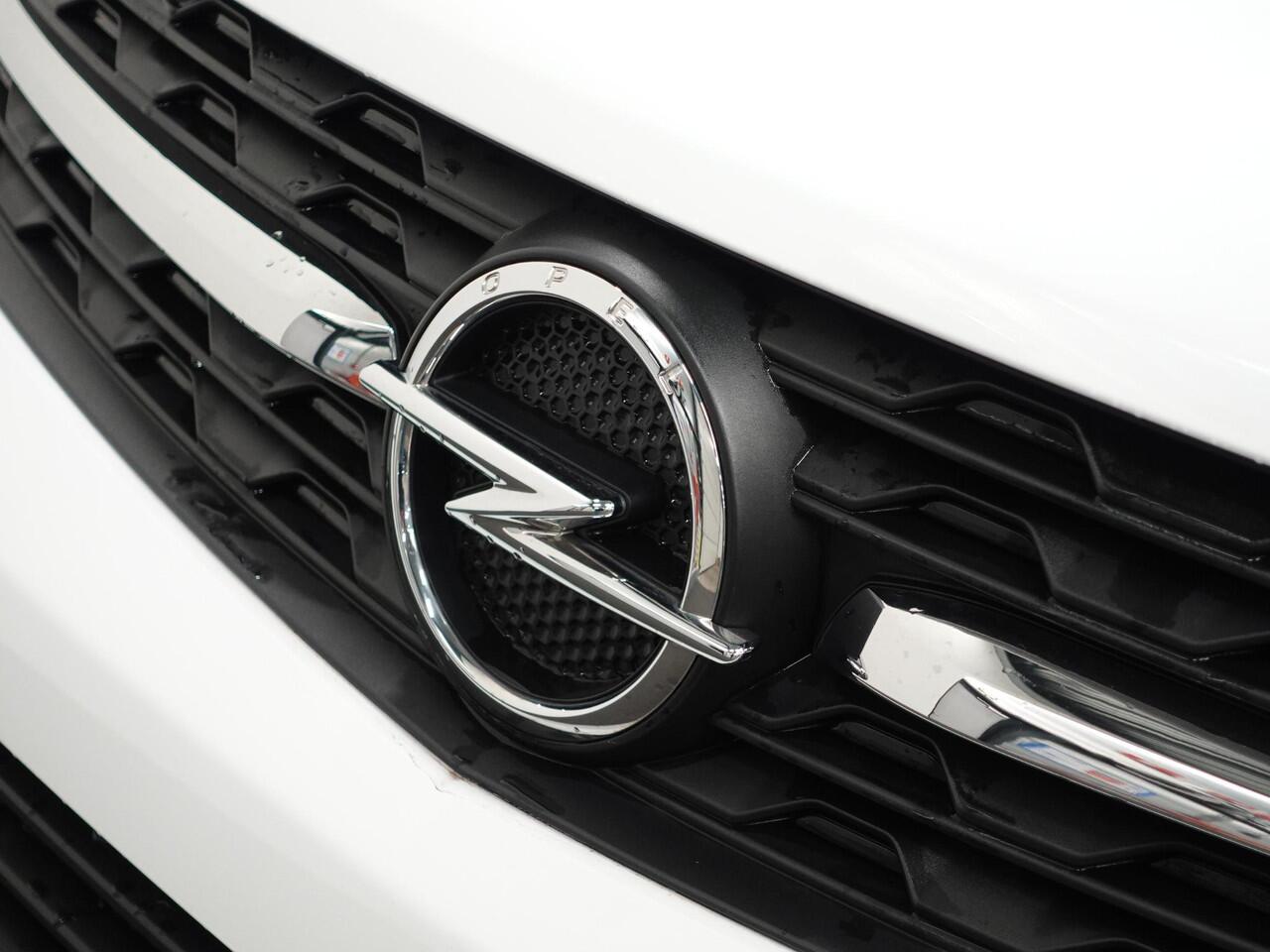 Opel VIVARO 1.5 CDTI L3H1 Edition Navigatie Cruise control Camera Airco Trekhaak 3Zits