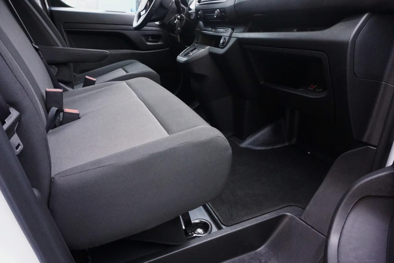 Opel VIVARO Electric L2 50 kWh Camera/Navi/PDC!