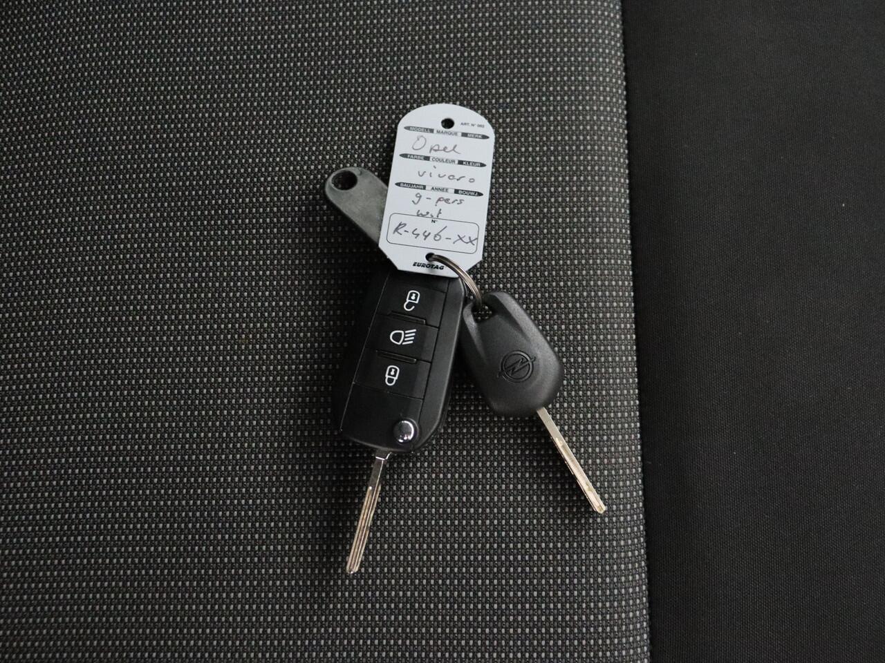 Opel VIVARO Combi 1.5CDTI 120PK Lang Personenbus | 9-Persoons | ¤ 22800,-- incl BTW/BPM | Airco | Cruise |