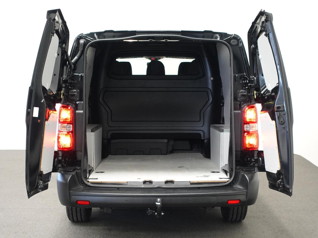 Opel VIVARO L3H1 Dubbele Cabine 144PK Automaat Airco Navi Bluetooth Trekhaak