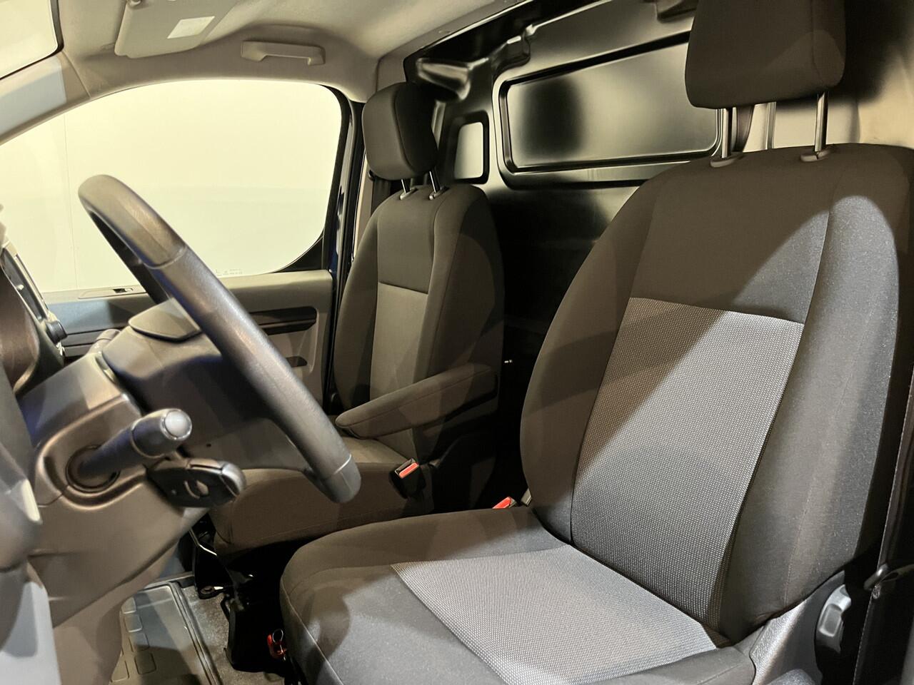 Opel VIVARO Vivaro-e L1H1 Edition 50 kWh / 100% Elektrisch !! / Airco / Cruise Control / CarPlay / Camera / Navigatie / 16.000 KM!!