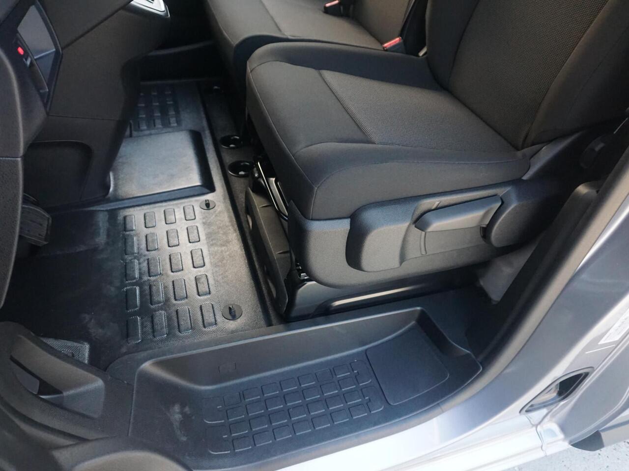 Opel VIVARO Electric L3 75 kWh | tot 8 jaar garantie | Apple Carplay | camera | parkeersensoren voor & achter | dodehoekwaarschuwing | Comfort tussenschot