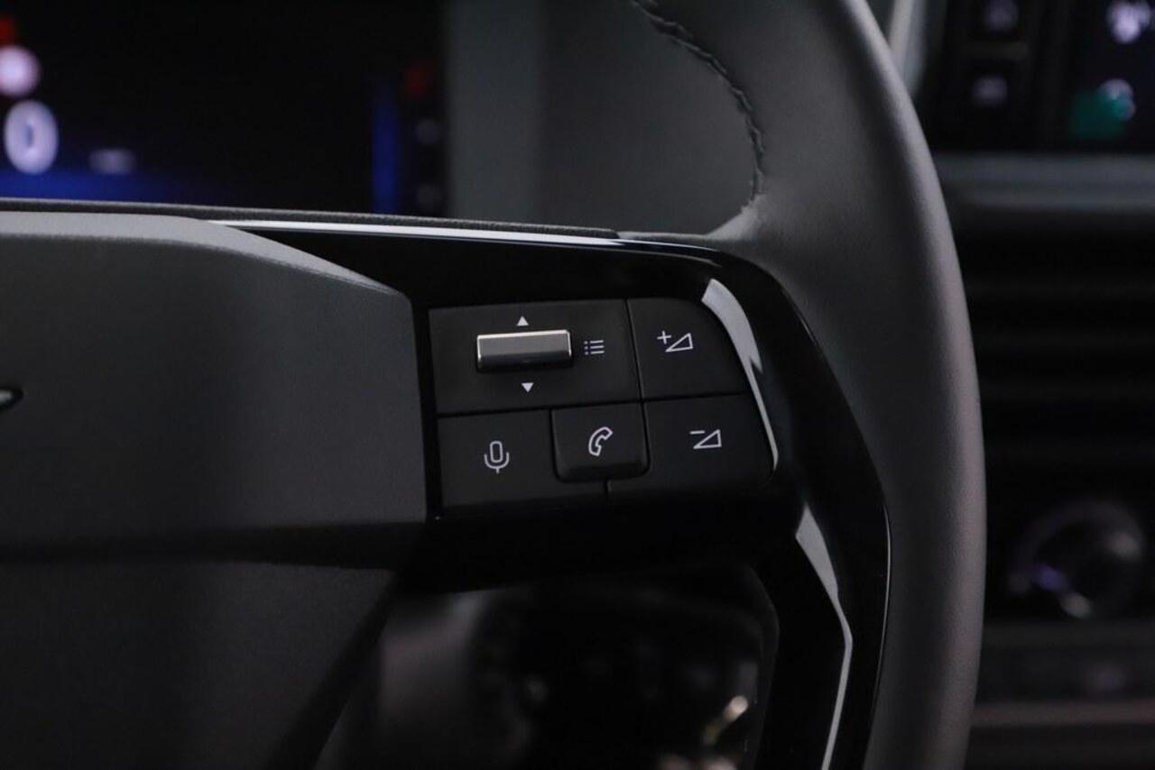 Opel VIVARO 2.0 Diesel 145pk L3 Winterpakket/Camera/Trekhaak Dubbele Schuifdeur/Vloer en Wand betimmering BPM VRIJ!