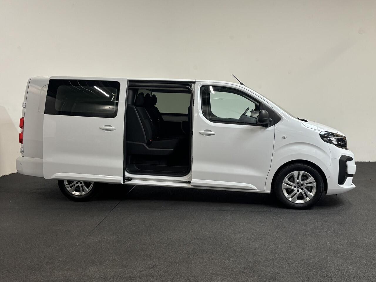 Opel VIVARO 2.0 Diesel 180 S&S L3 Automaat Dubbele Cabine 2 schuifdeuren Android Auto/Apple CarPlay Navigatie Keyless Entry&Start Climate Control Camera Cruise Control Houten afwerking laadruimte Trekhaak lichtmetalen velgen