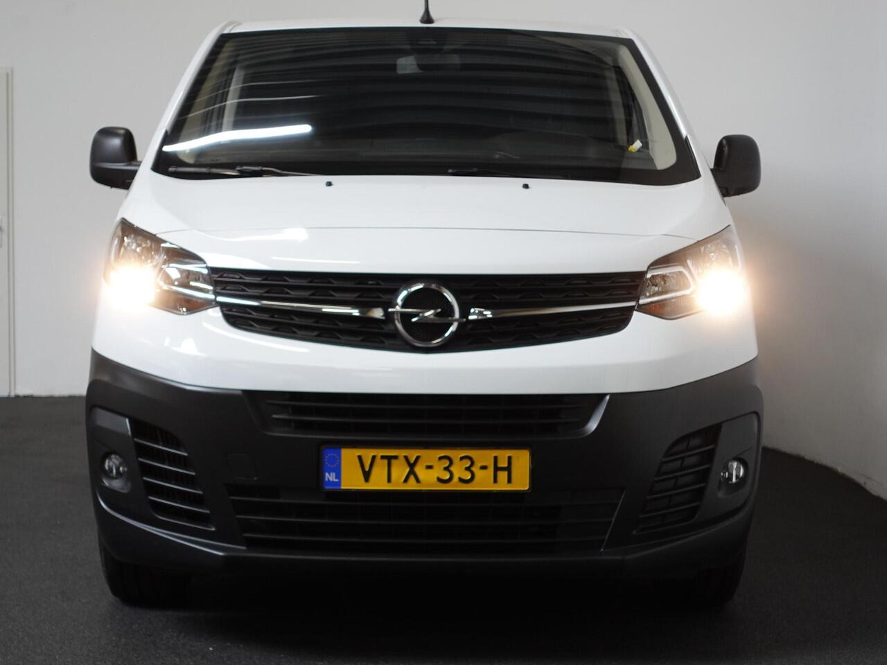 Opel VIVARO 2.0 CDTI L3H1 Dubbele Cabine Edition Airco Navigatie Parkeersensoren Trekhaak