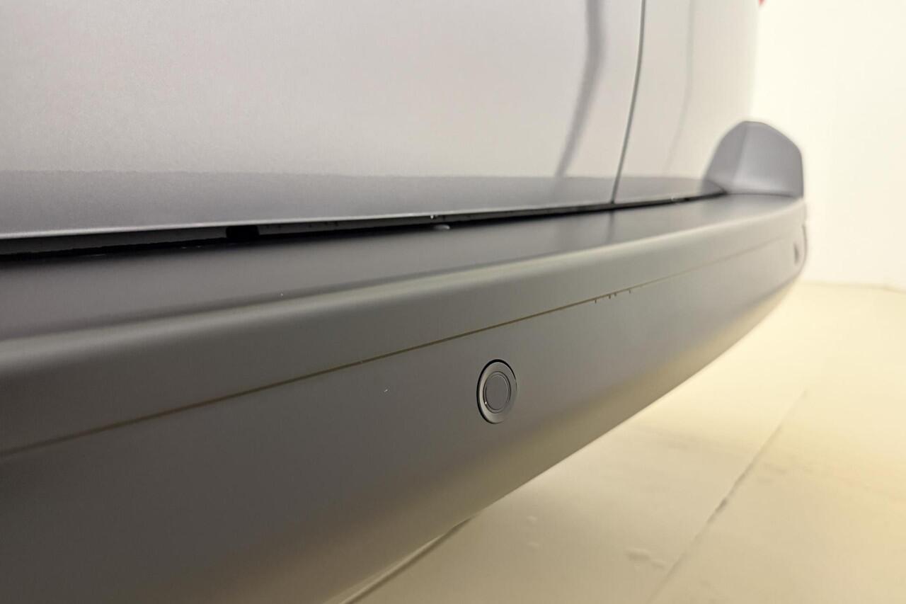 Opel VIVARO Electric L3 75 kWh DC | Schuifdeur links | Laadruimte afwerking | LED verlichting | Bumpers in carrosserie kleur | Stoel/stuurverwarming | Camera binnenspiegel | Navigatie