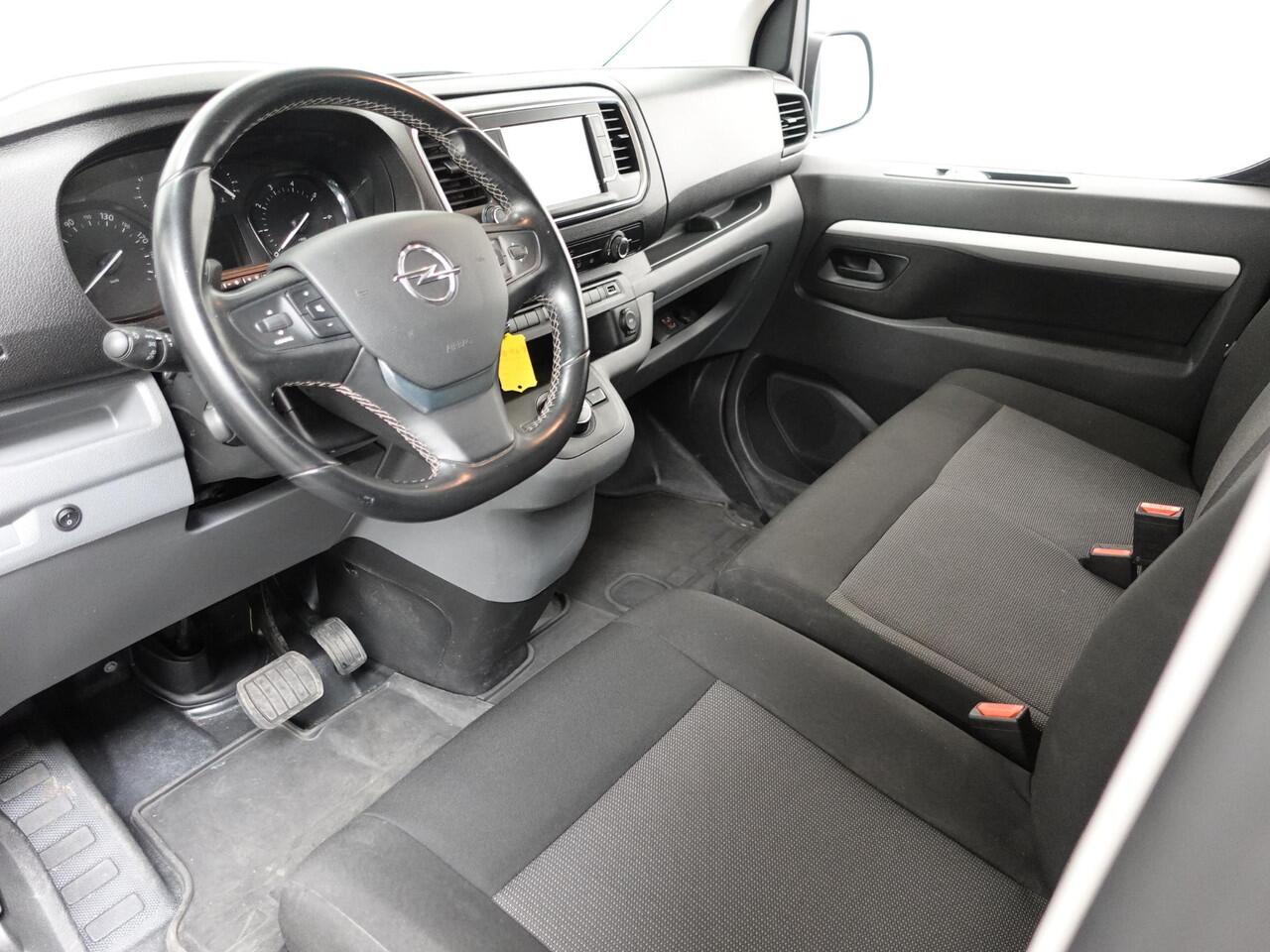 Opel VIVARO 2.0 CDTI L3H1 Dubbele Cabine Edition Automaat Airco Navi Trekhaak