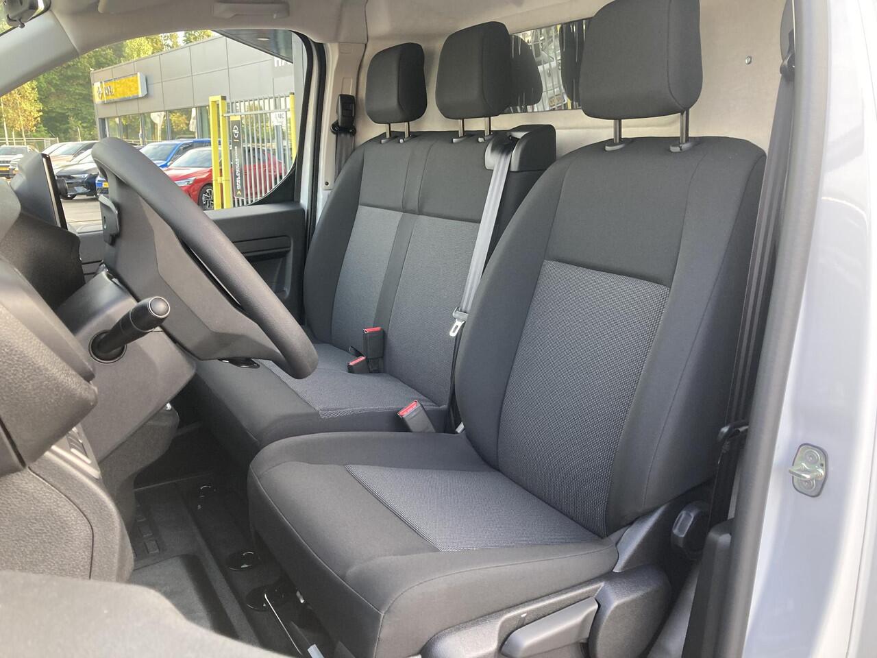 Opel VIVARO Vivaro-e L3 75 kWh | NIEUW | VOORRAAD | Airco | Apple Carplay/ Android auto | Parkeersensoren voor en acher | Achteruitrijcamera |