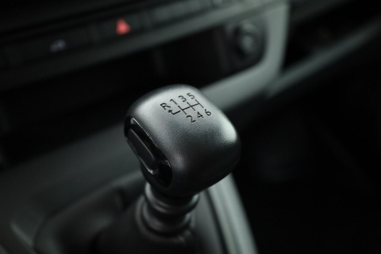 Opel VIVARO 2.0 CDTI L2H1 Edition | Navi | Trekhaak | Dakrails | Apple CarPlay