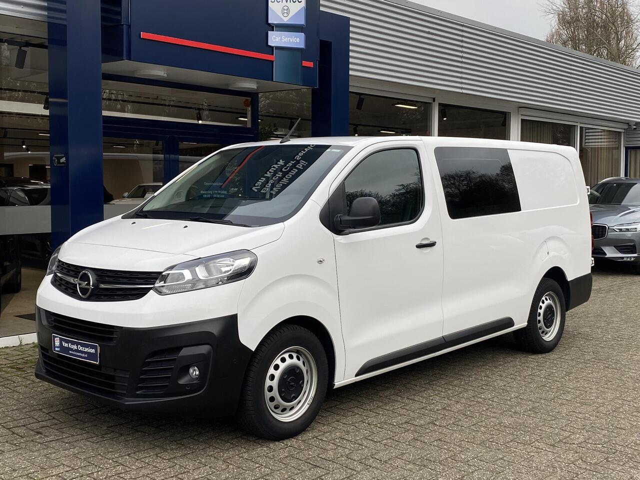 Opel VIVARO 1.5 CDTI L3H1 DC Selection / 6-Persoons / Cruise-Control / Trekhaak / Zijschuifdeur-Rechts / Houten-Vloer / Zijwandbekleding / Apple-Carplay & Android-Auto / Navi / Radio-Bluetooth / Airco / 16'' All-Seasons / ENZ.