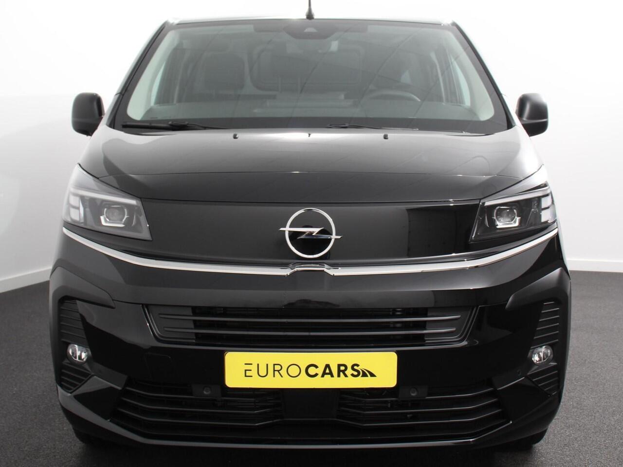 Opel VIVARO 1.5 Diesel 120PK L3 BPM VRIJ! Apple Carplay / Android Auto Parkeersensoren V+A Trekhaak Camera Navigatie Cruise Control LED koplampen houten afwerking laadruimte