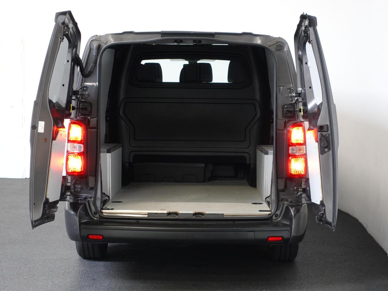 Opel VIVARO Vivaro-e L3H1 Dubbele Cabine Edition 75 kWh Automaat Airco Navigatie Cruise Control