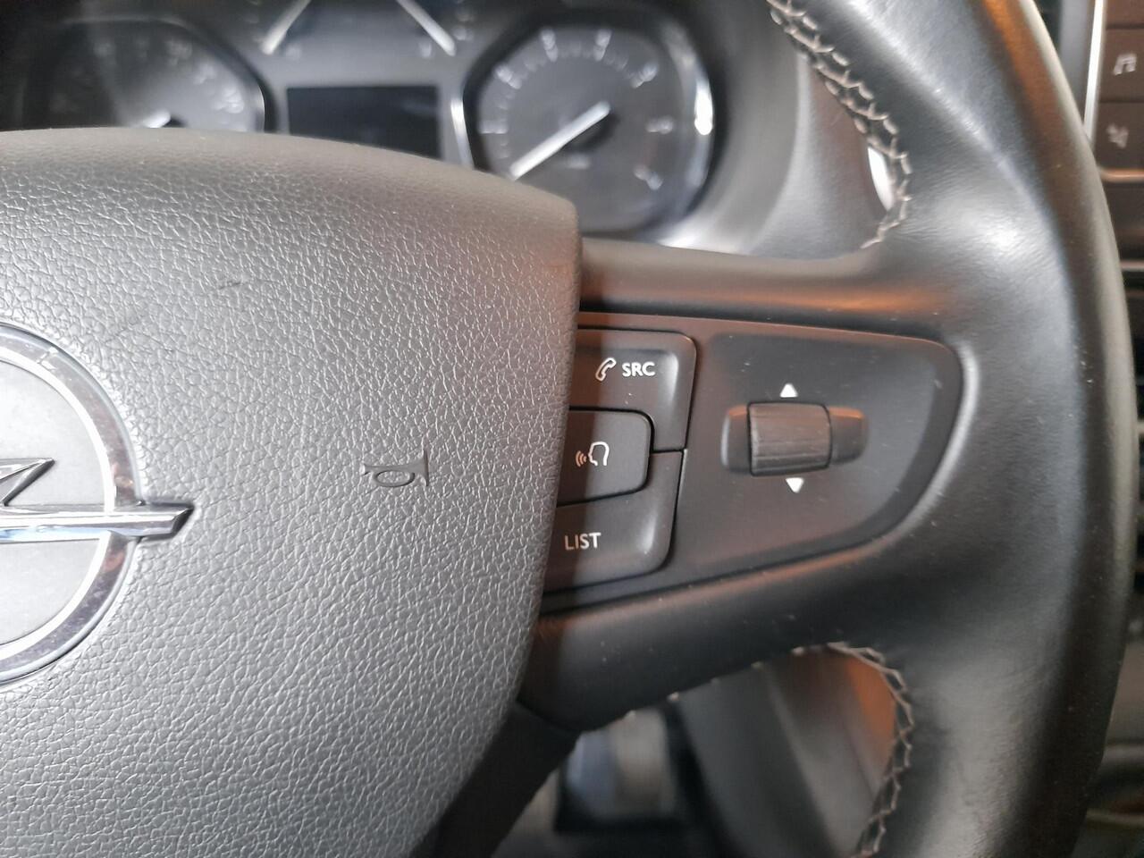 Opel VIVARO 2.0 CDTI L3H1 145PK Dubbele Cabine Edition Navigatie Trekhaak Cruise control Airco