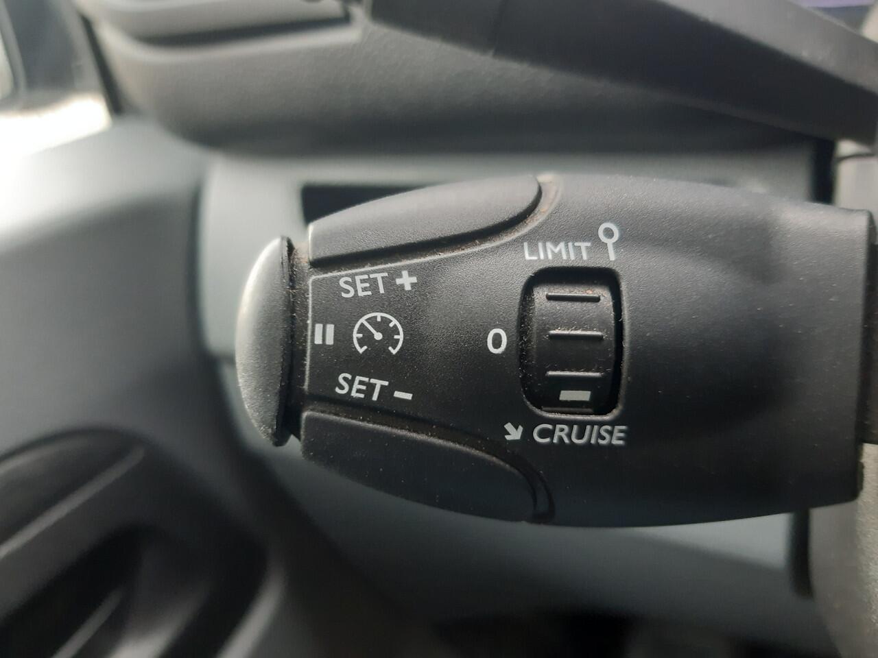 Opel VIVARO Vivaro-e L3H2 Innovation 75 kWh WLTP 314 Km XL Voltia