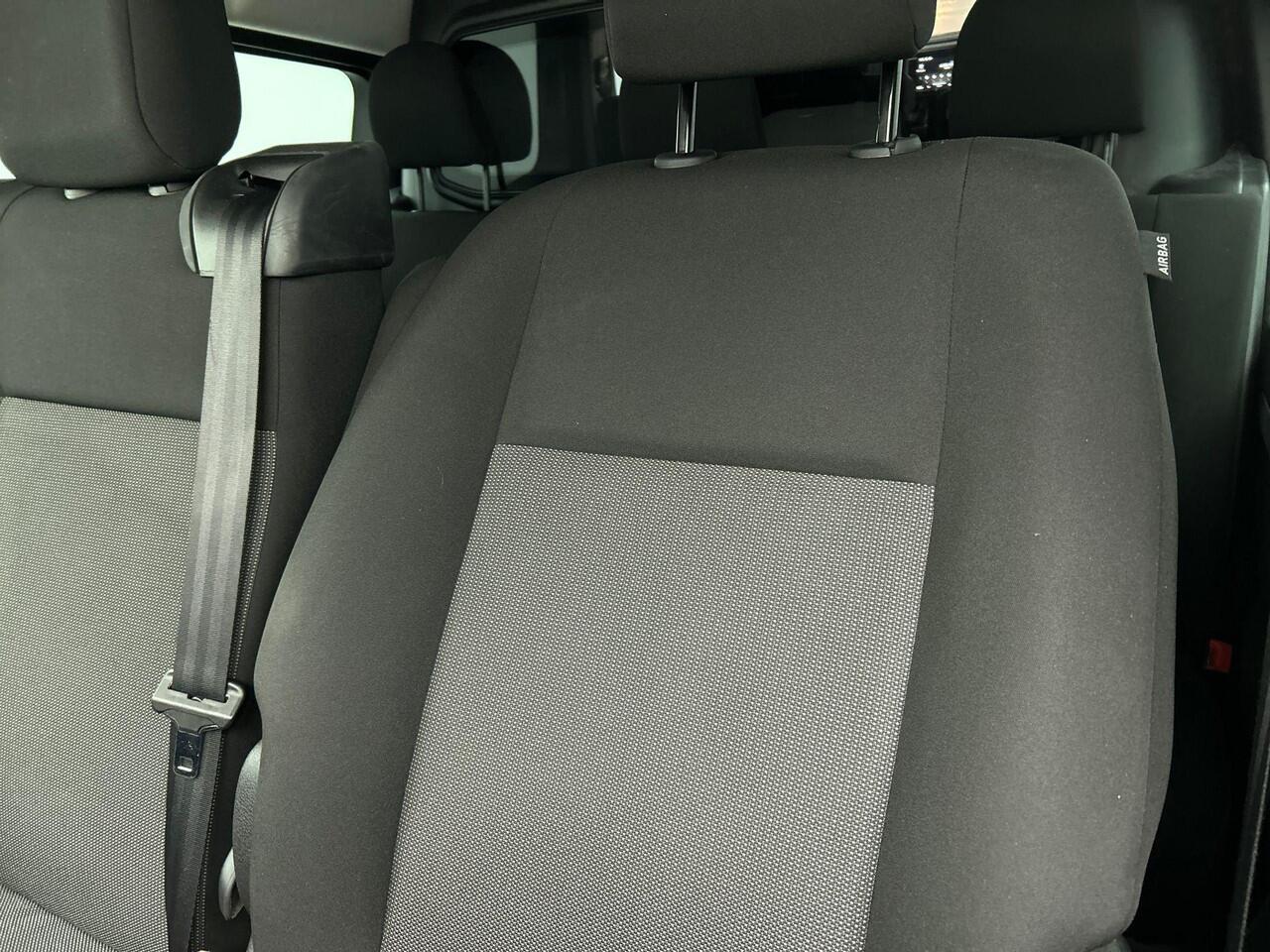 Opel VIVARO 145 pk 2.0 CDTI L3H1 Dubbele Cabine Edition Automaat Trekhaak Cruise Control Navigatie Carplay