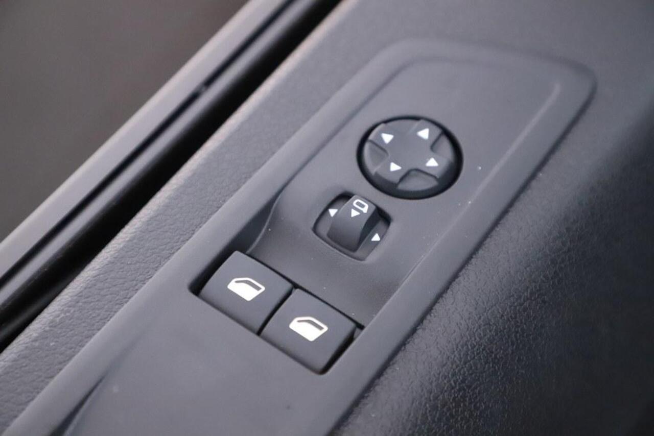 Opel VIVARO 2.0 D 145pk L3 Winterpakket/Trekhaak/Camera Dubbele Schuifdeur/Vloer en Wand betimmering BPM VRIJ!