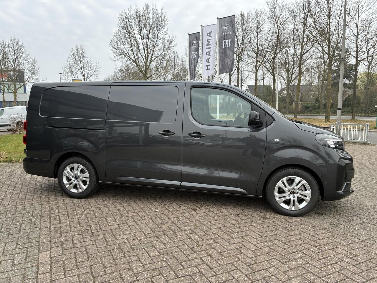 Opel VIVARO Electric L3 75 kWh/136Pk Automaat | Climate control | Navigatie | Camera | Cruise control | 3-Persoons | Laadruimte betimmering | 17" LM-Velgen
