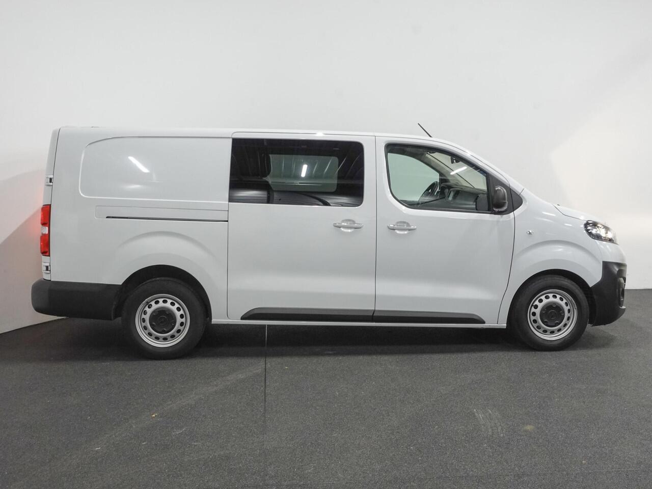 Opel VIVARO 2.0 CDTI L3H1 145pk Dubbele Cabine Edition Navigatie Trekhaak Cruise control Airco