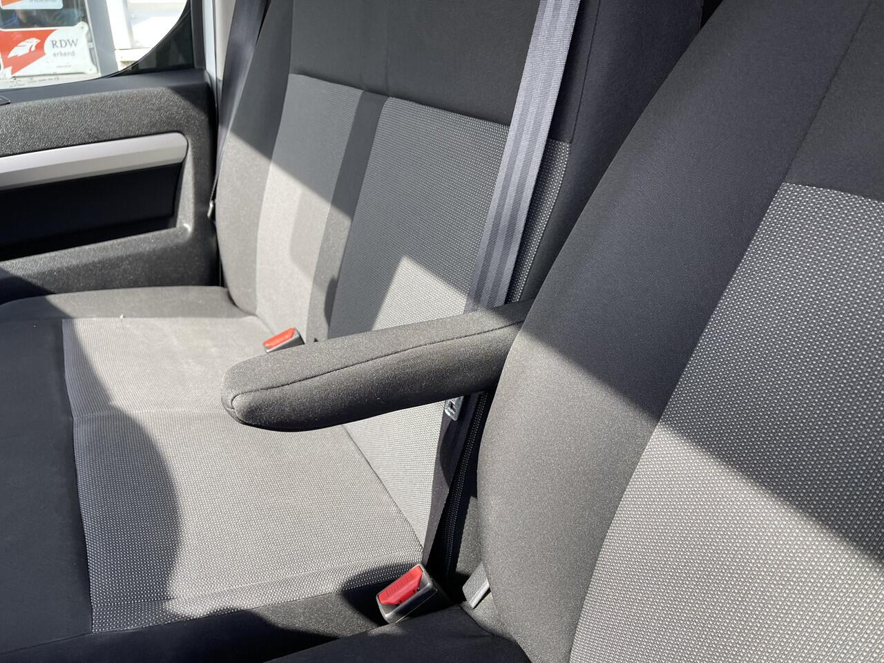 Opel VIVARO 2.0 CDTI 122pk L3H1 DC 6 persoons Edition / vaste prijs rijklaar ¤ 20.950 ex btw / lease vanaf ¤ 342 / euro 6 / bpm vrij / airco / cruise / navi / dubbele schuifdeur !